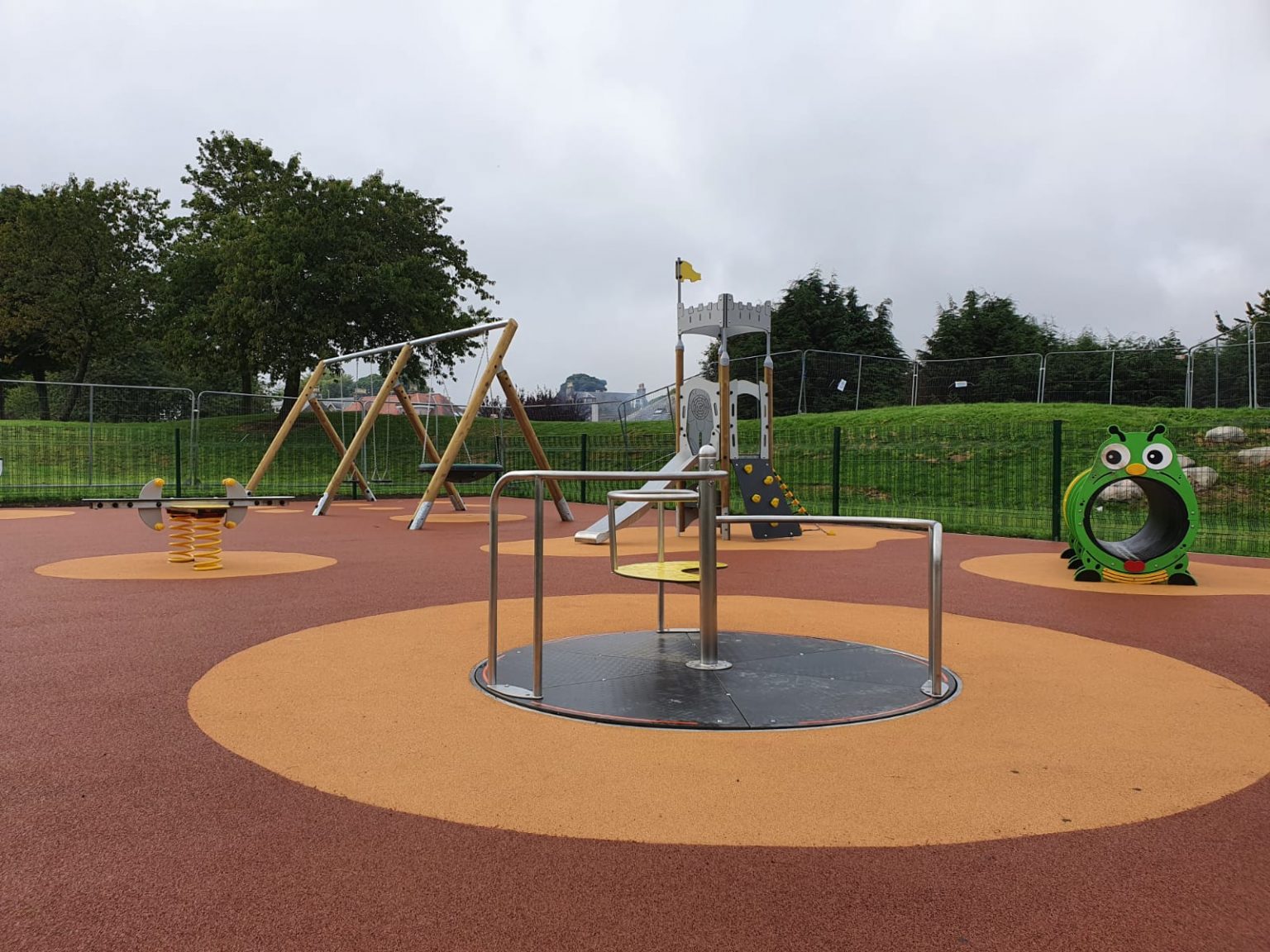 Balgowan Play Area , Dundee, Scotland Hawthorn Heights Ltd